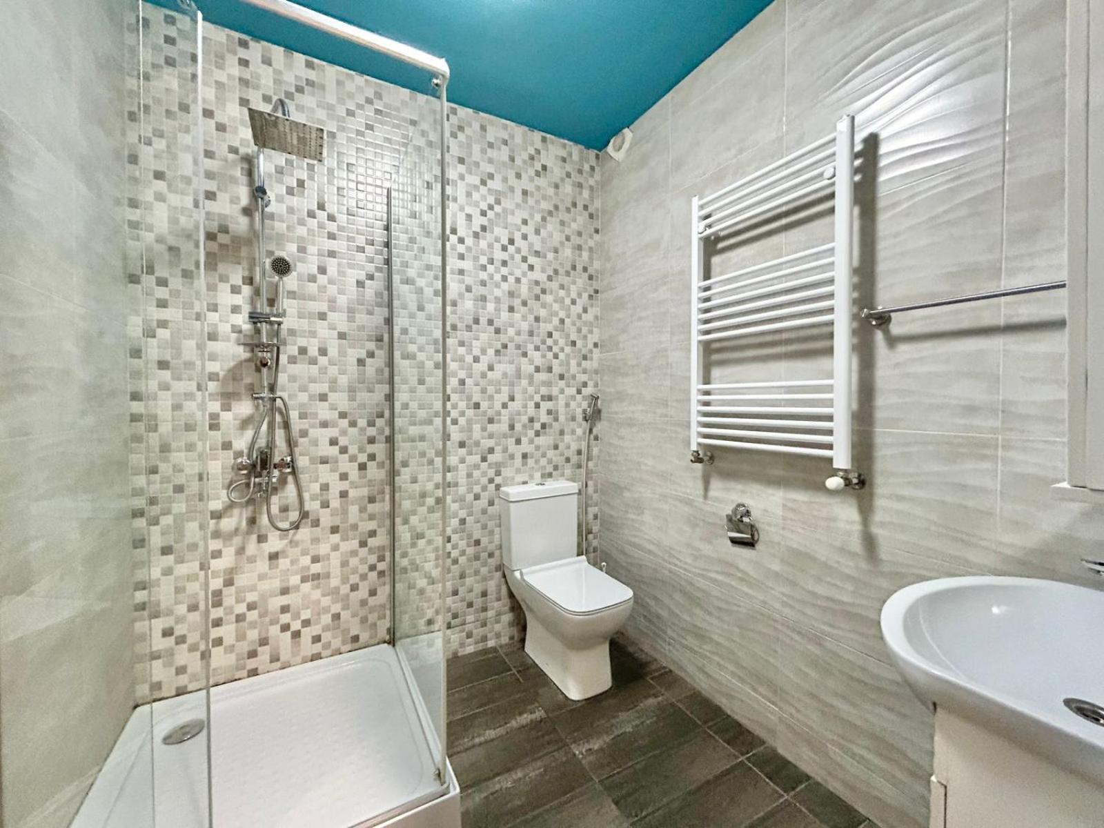 Center - Next To -2br * Тбилиси