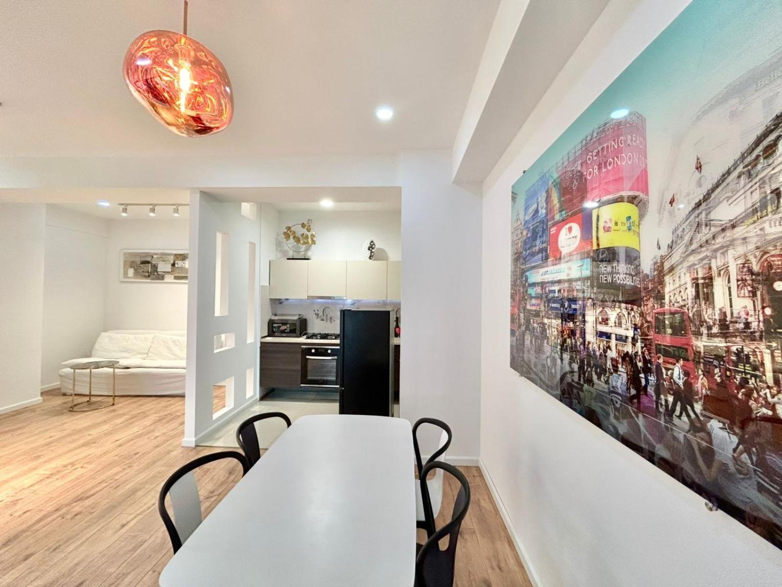 Center - Next To -2br Апартаменты