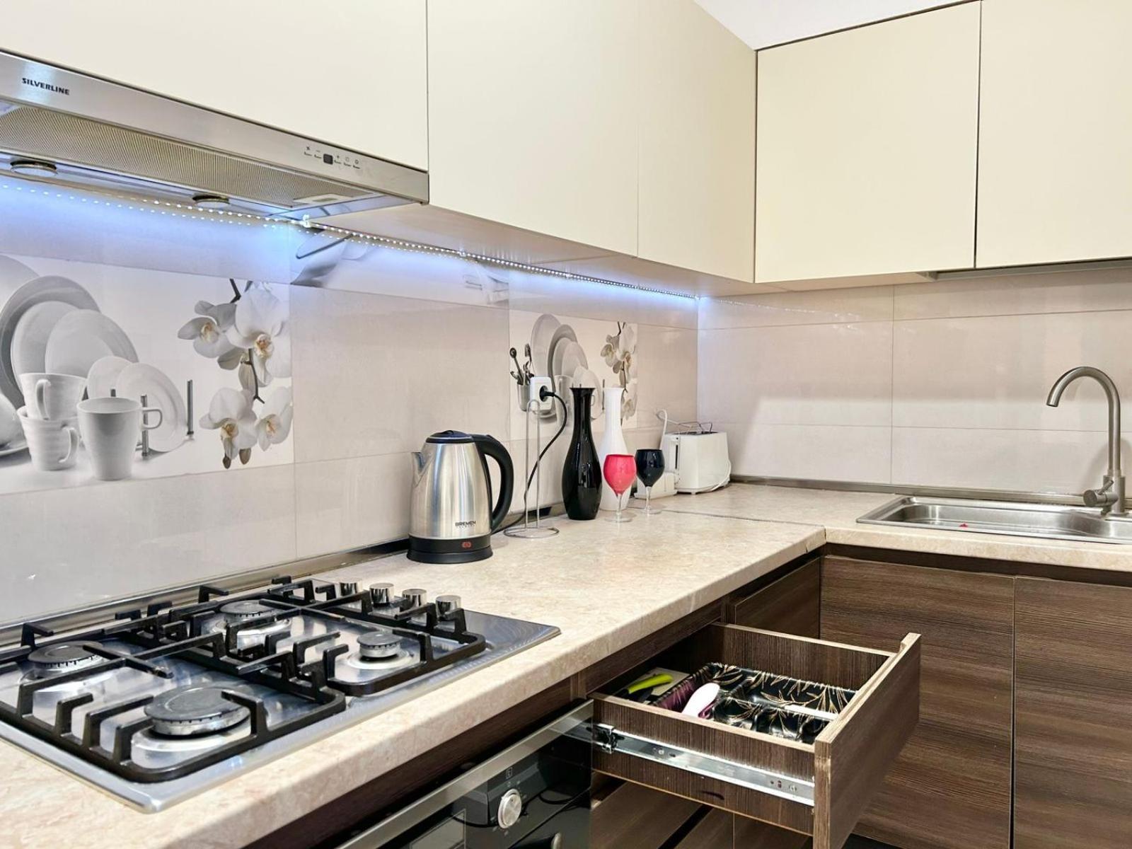 Center - Next To -2br Апартаменты *