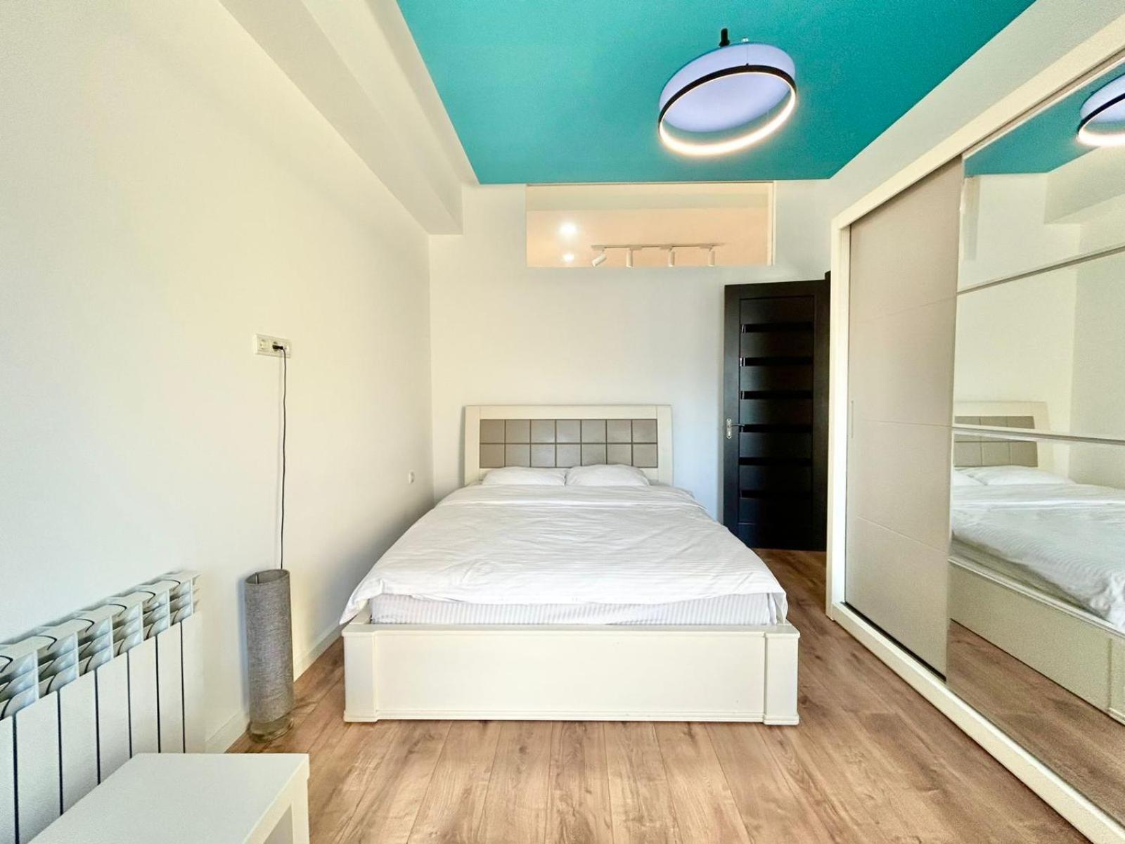 Center - Next To -2br Апартаменты