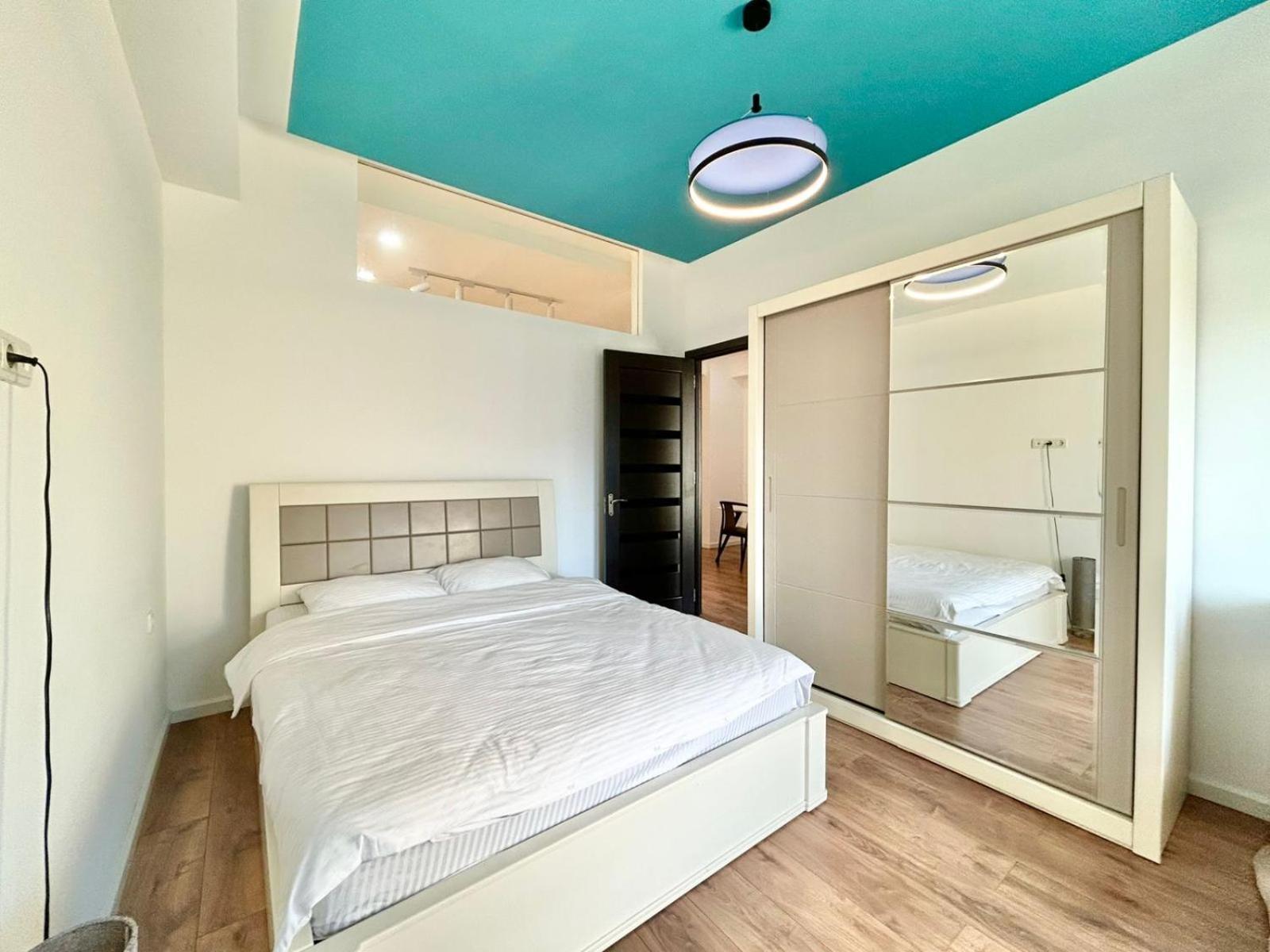 Center - Next To -2br Тбилиси