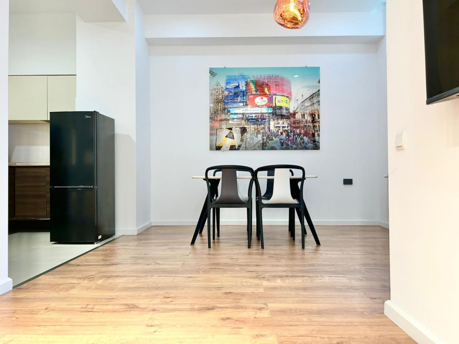 Center - Next To -2br Апартаменты *