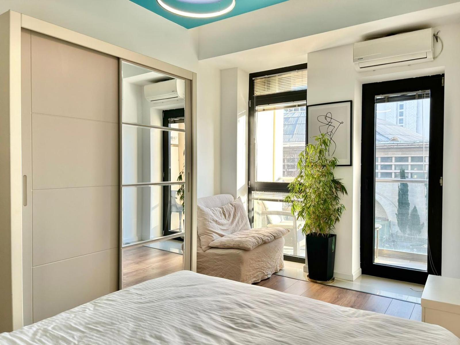 Apartment Center - Next To -2br