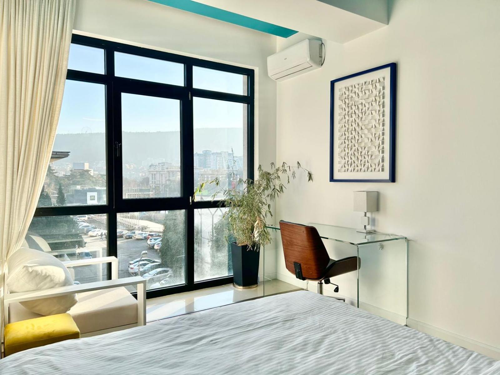 Center - Next To -2br Tbilisi