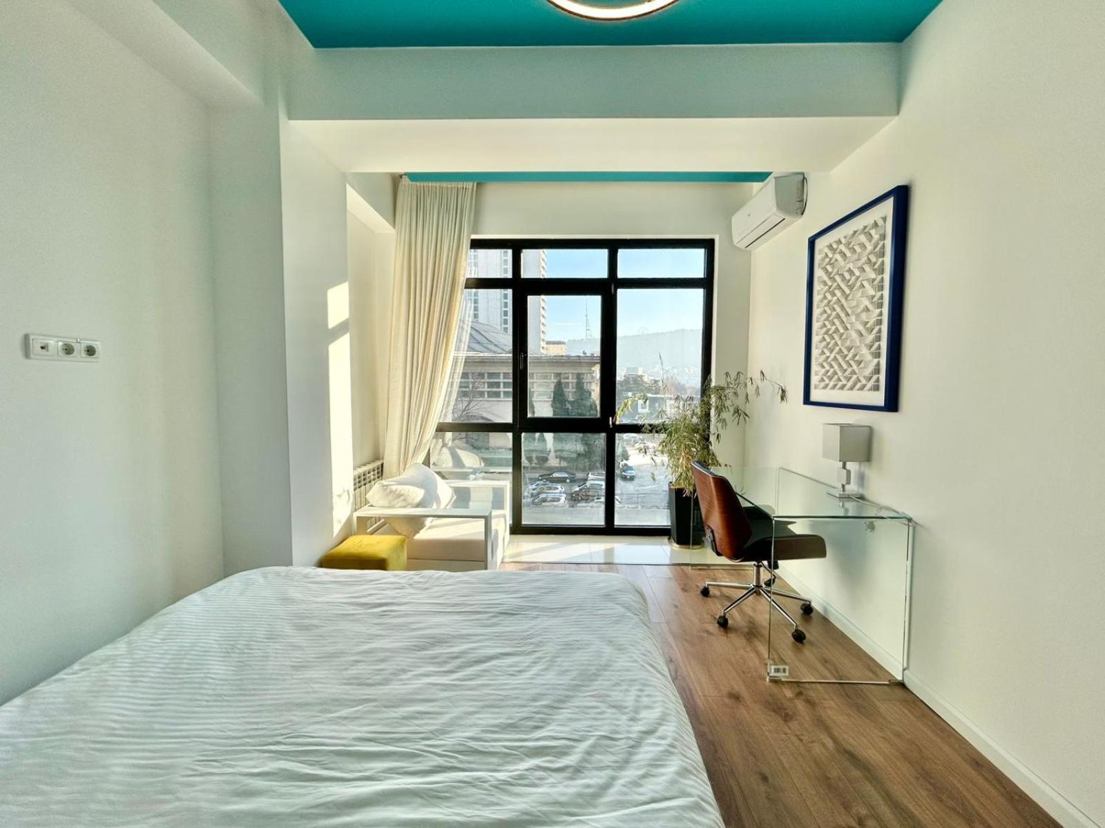 Apartment Center - Next To -2br